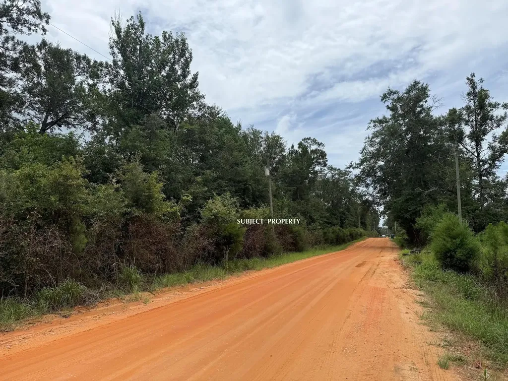 978 Joiner Road Chipley FL 32428