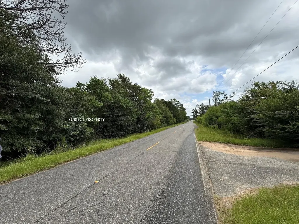 978 Joiner Road Chipley FL 32428