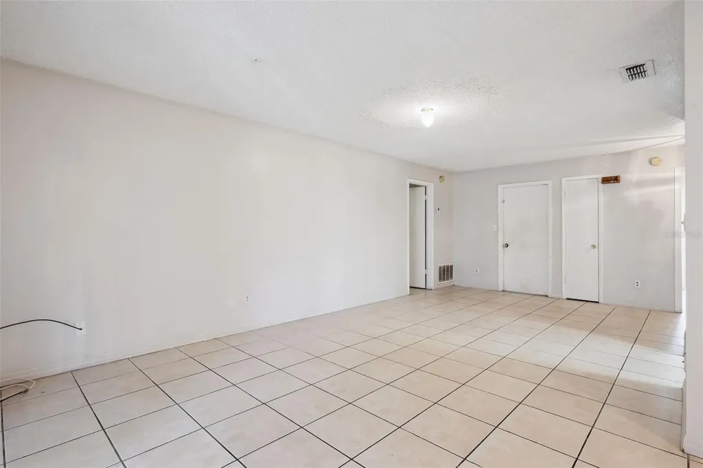 2163 Dill Drive Orlando FL 32837