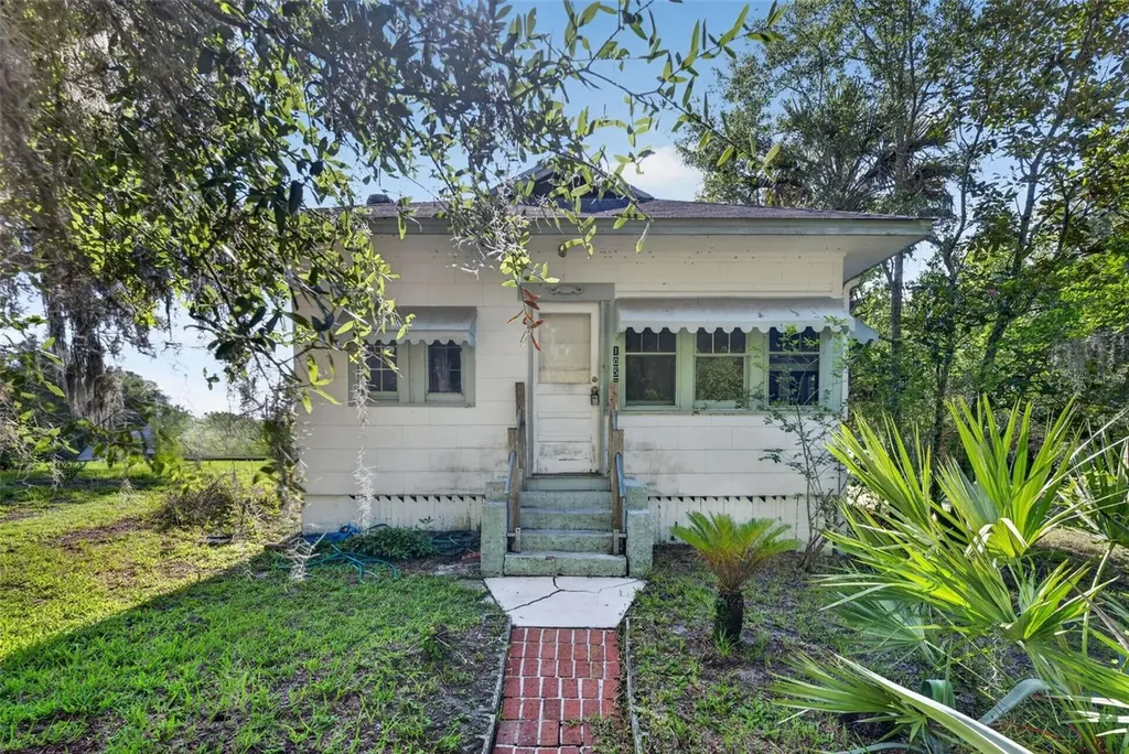 1059 Bedell Avenue Lake Helen FL 32744