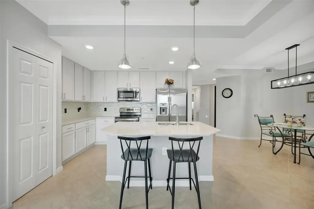 1020 Tidewater Shores Loop Bradenton FL 34208
