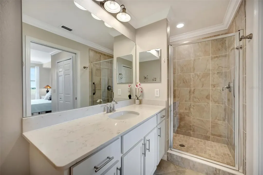 1020 Tidewater Shores Loop Bradenton FL 34208