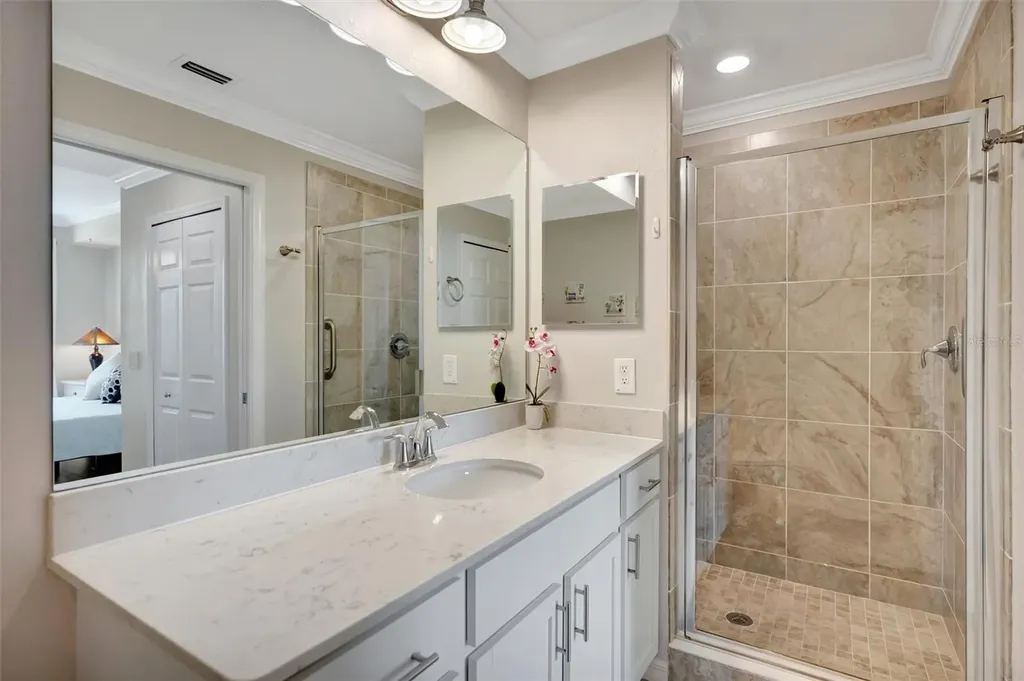 1020 Tidewater Shores Loop Bradenton FL 34208