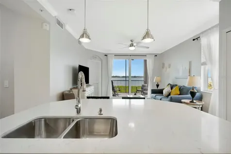 1020 Tidewater Shores Loop Bradenton FL 34208