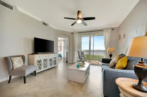 1020 Tidewater Shores Loop Bradenton FL 34208