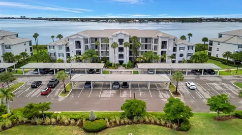 1020 Tidewater Shores Loop Bradenton FL 34208