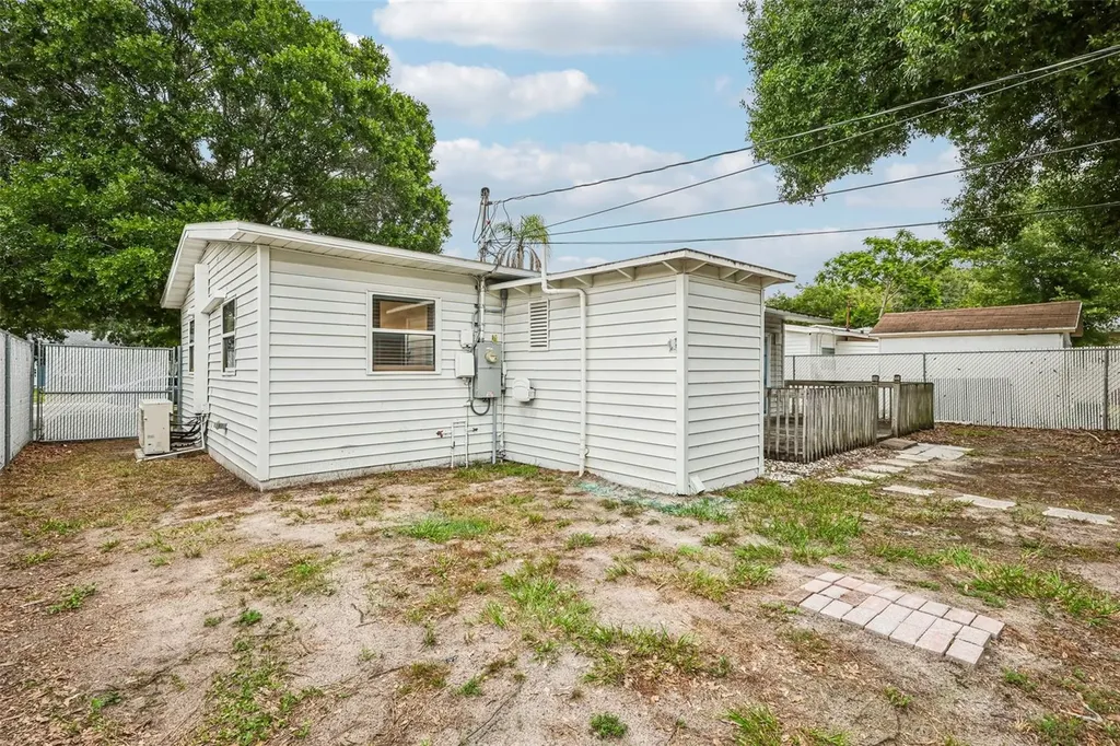 1120 56th Avenue N St Petersburg FL 33703