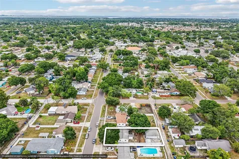 1120 56th Avenue N St Petersburg FL 33703