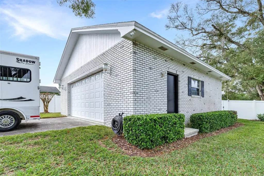 2404 Gibsonia Galloway Road Lakeland FL 33810