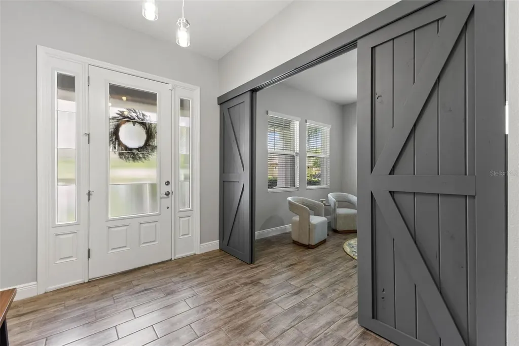 6334 Knob Tree Drive Lithia FL 33547