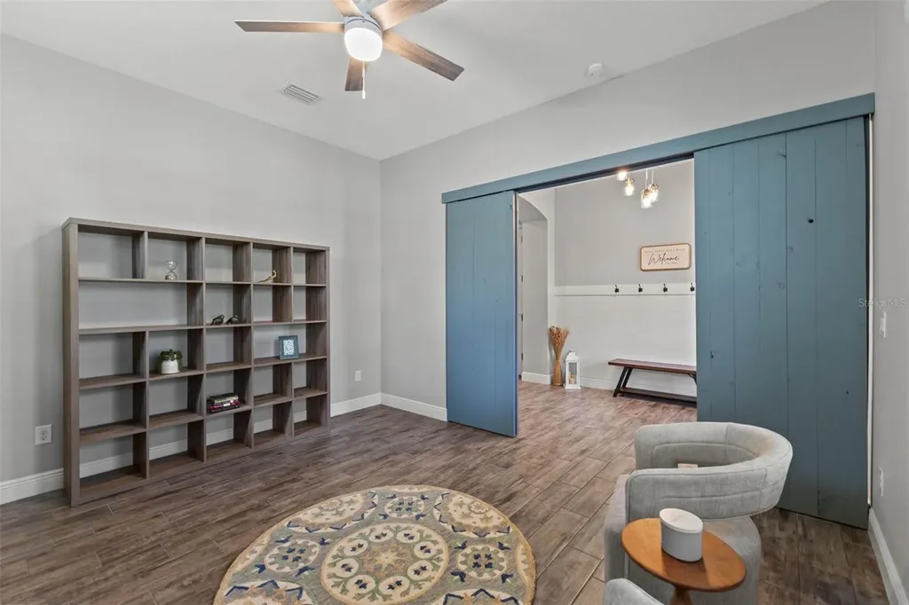 6334 Knob Tree Drive Lithia FL 33547
