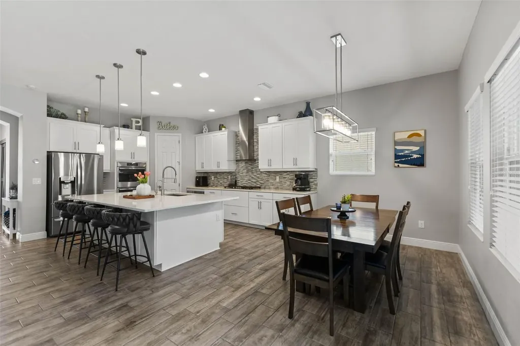 6334 Knob Tree Drive Lithia FL 33547