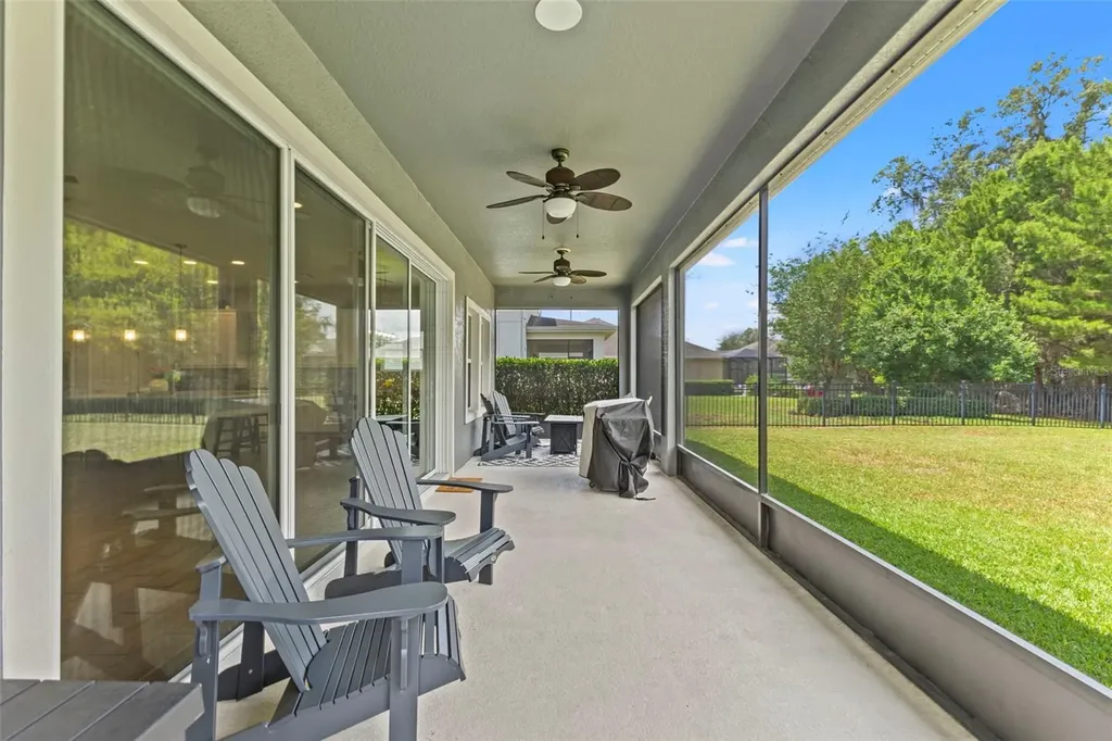6334 Knob Tree Drive Lithia FL 33547