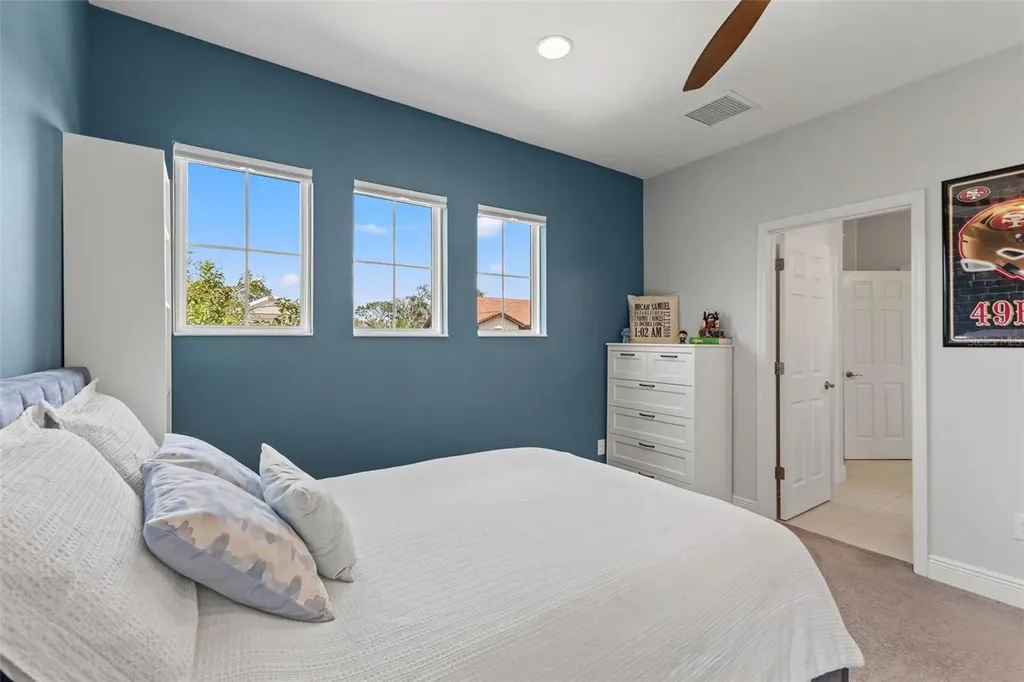 6334 Knob Tree Drive Lithia FL 33547
