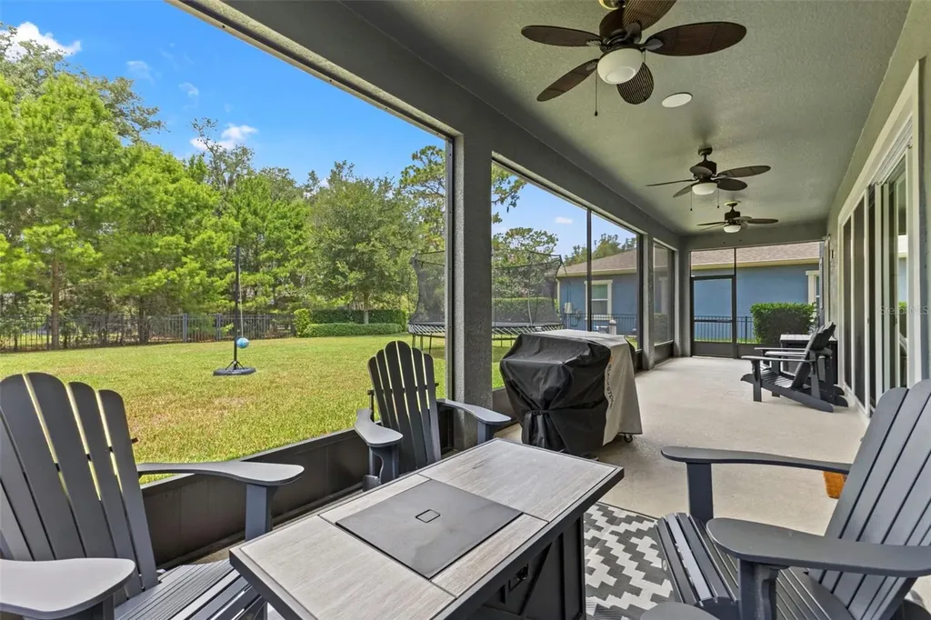 6334 Knob Tree Drive Lithia FL 33547