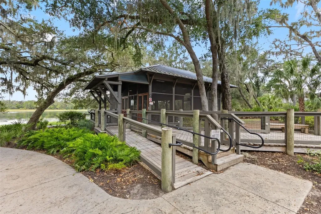 6334 Knob Tree Drive Lithia FL 33547
