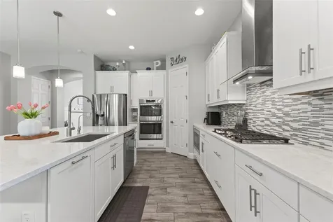 6334 Knob Tree Drive Lithia FL 33547