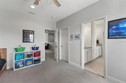6334 Knob Tree Drive Lithia FL 33547