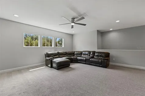 6334 Knob Tree Drive Lithia FL 33547
