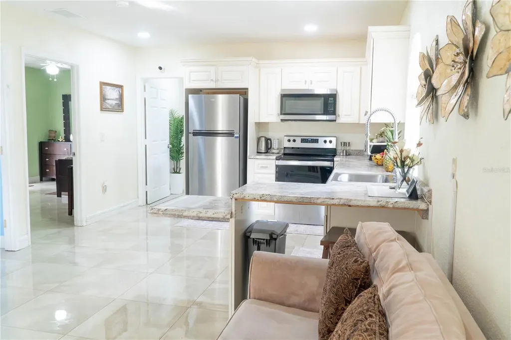 37180 County Road 452 Grand Island FL 32735
