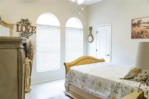 37180 County Road 452 Grand Island FL 32735