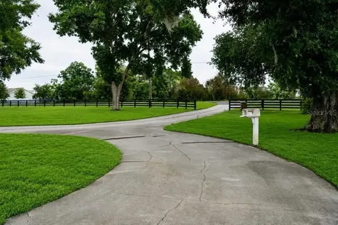 37180 County Road 452 Grand Island FL 32735