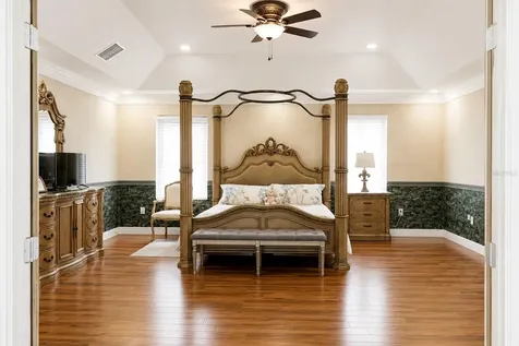 37180 County Road 452 Grand Island FL 32735