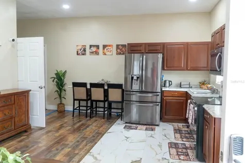 37180 County Road 452 Grand Island FL 32735