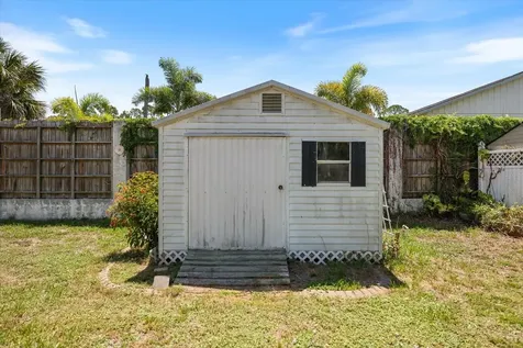 1236 Gayle Avenue Nokomis FL 34275