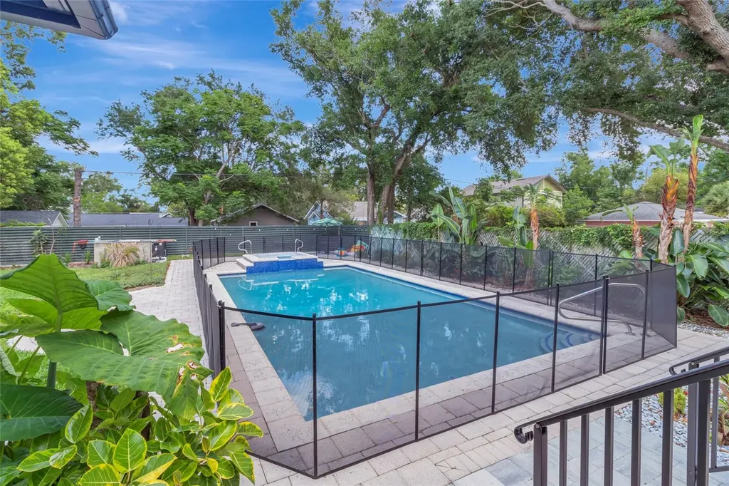 1217 E Amelia Street Orlando FL 32803