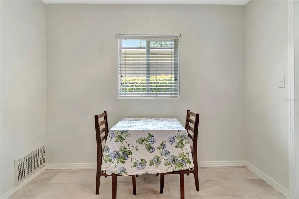 1217 E Amelia Street Orlando FL 32803