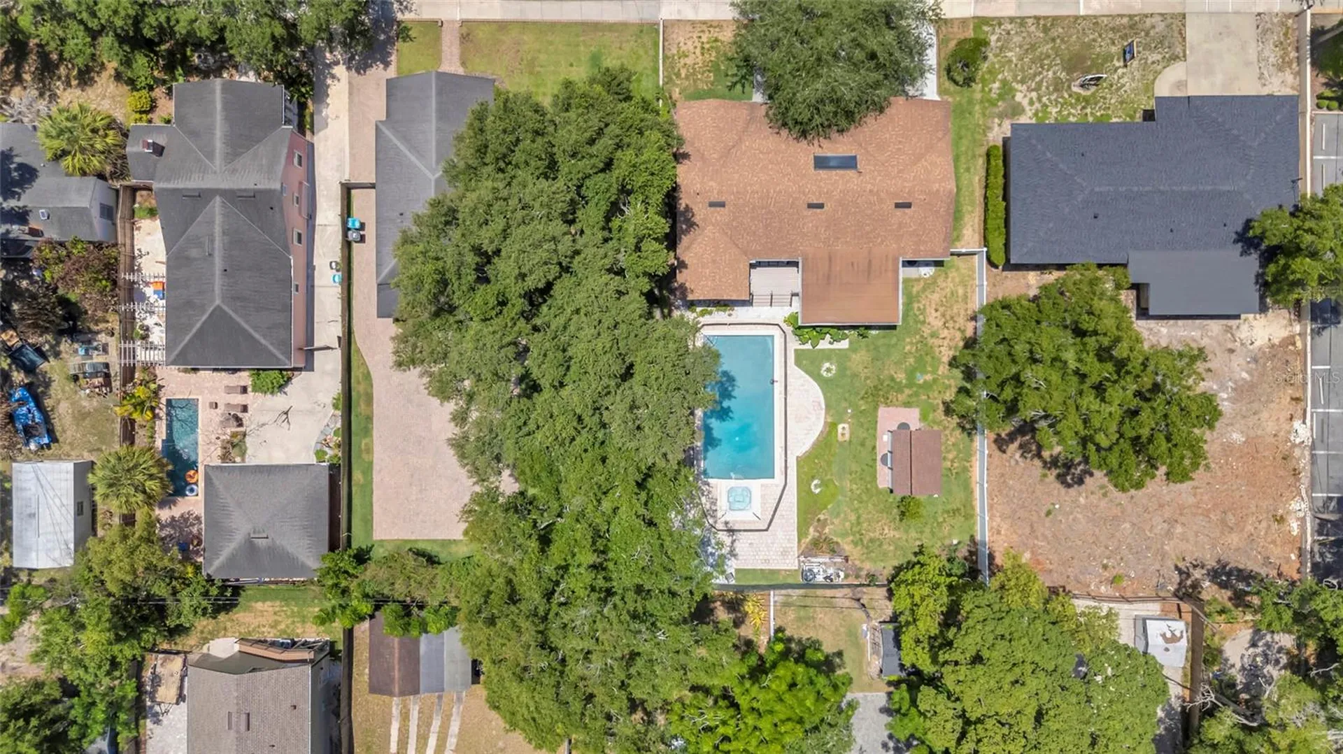1217 E Amelia Street Orlando FL 32803