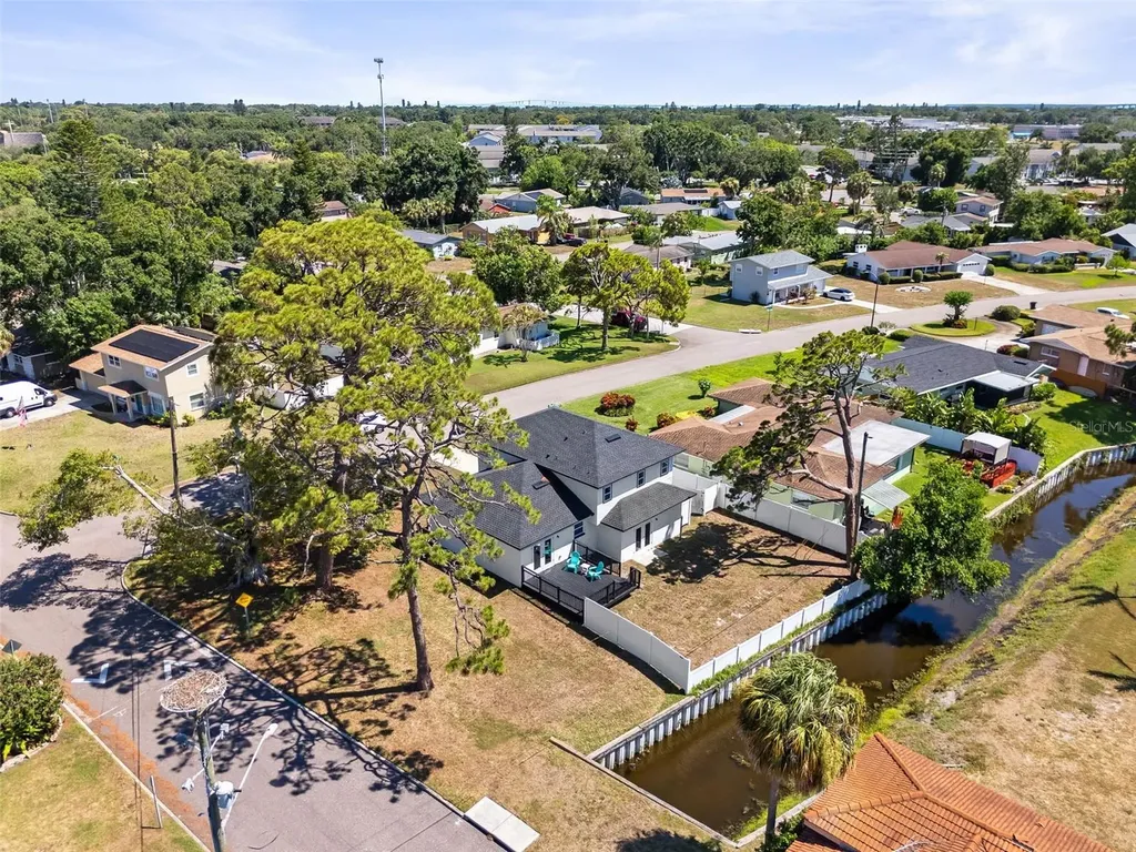 1801 Lakewood Drive S St Petersburg FL 33714