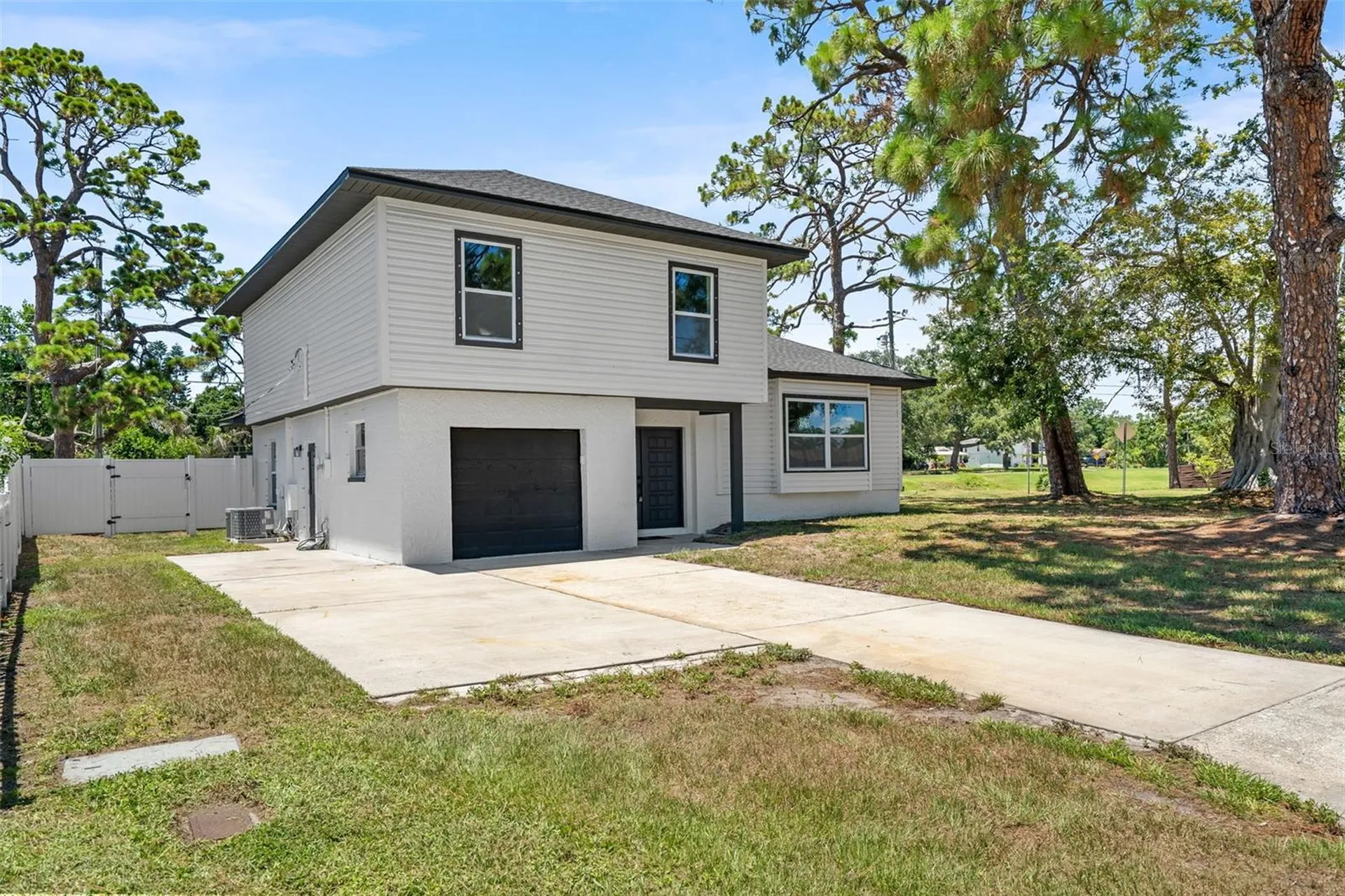 1801 Lakewood Drive S St Petersburg FL 33714