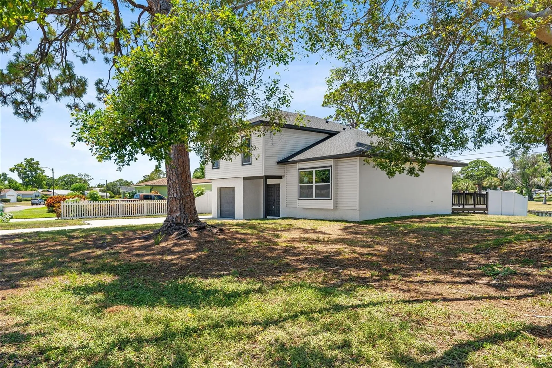 1801 Lakewood Drive S St Petersburg FL 33714