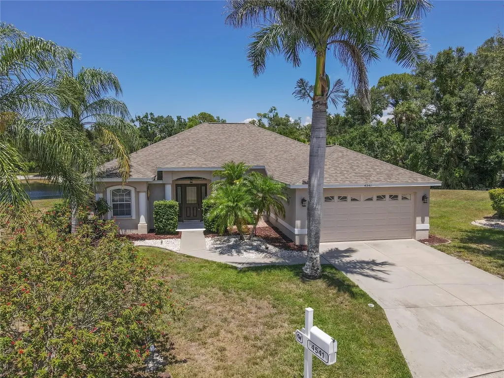 4541 33rd Court E Bradenton FL 34203