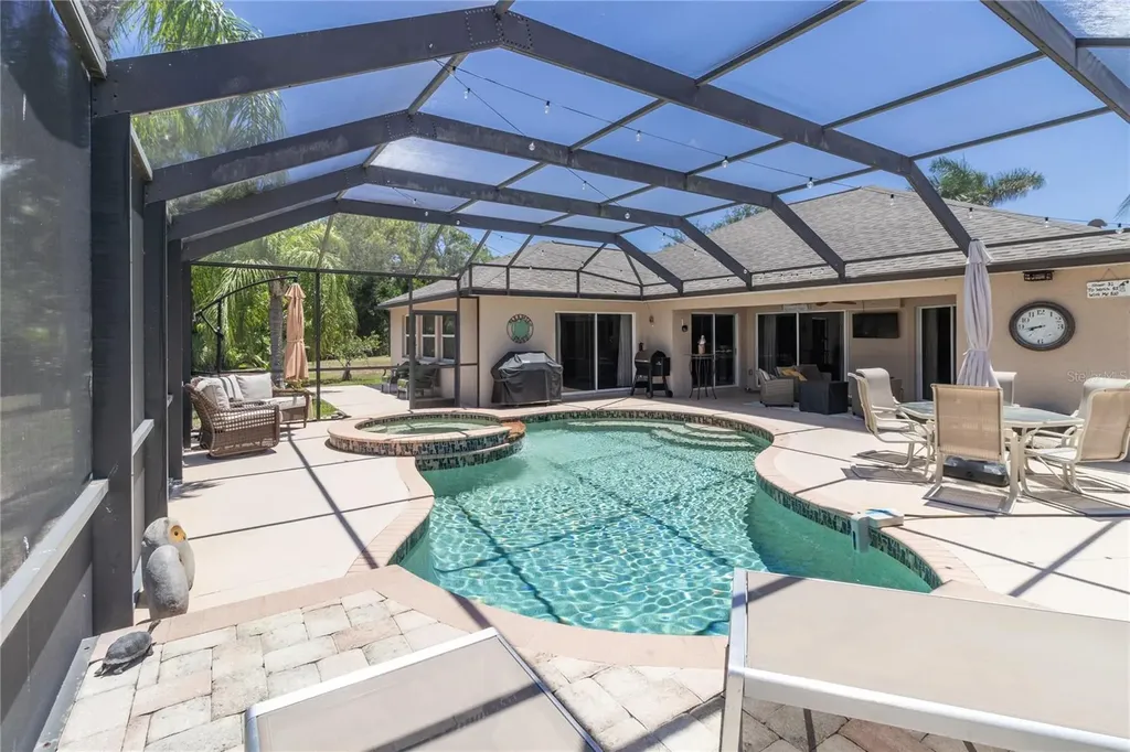 4541 33rd Court E Bradenton FL 34203