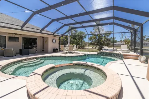 4541 33rd Court E Bradenton FL 34203
