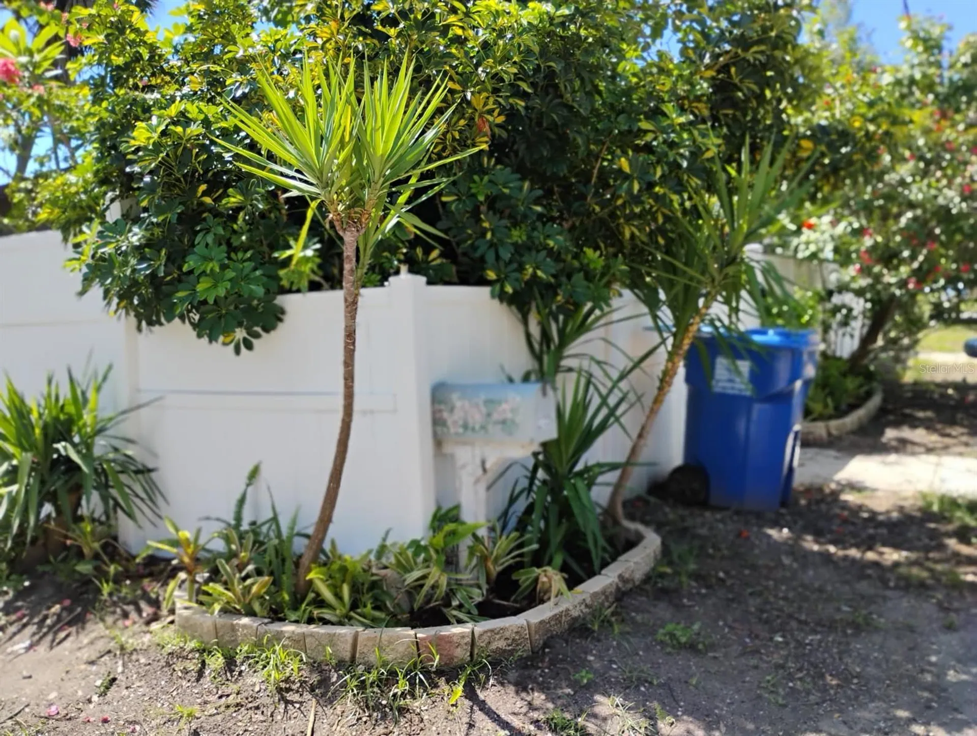 2735 20th Street N St Petersburg FL 33713