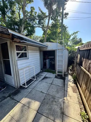 2735 20th Street N St Petersburg FL 33713