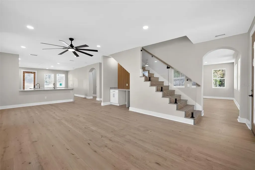 204 E Adalee Street Tampa FL 33603