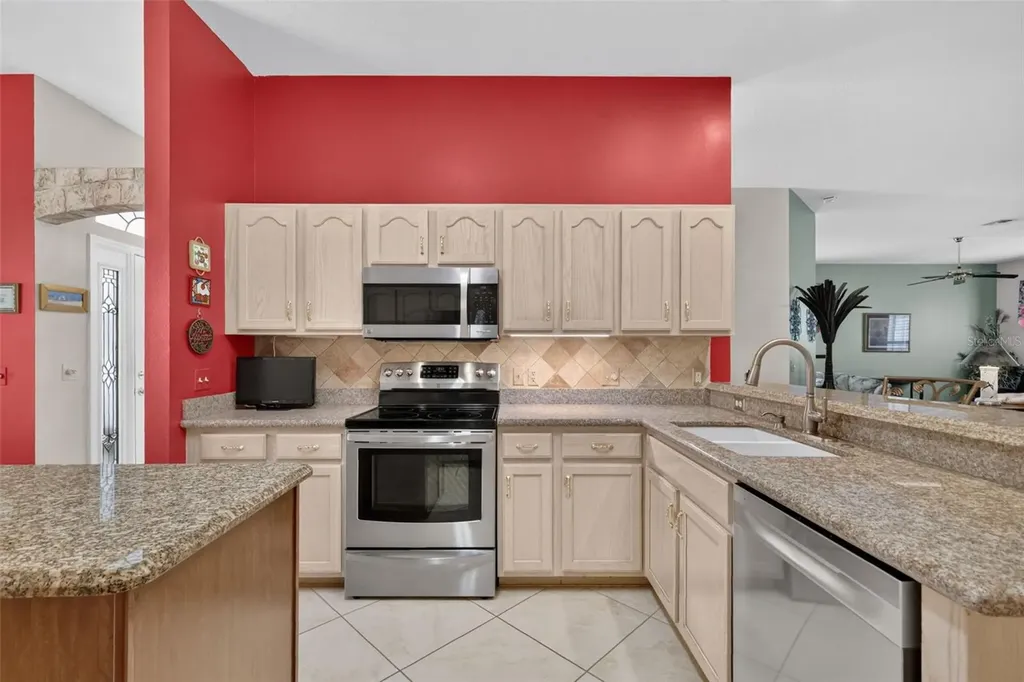 542 Loma Paseo Drive The Villages FL 32159