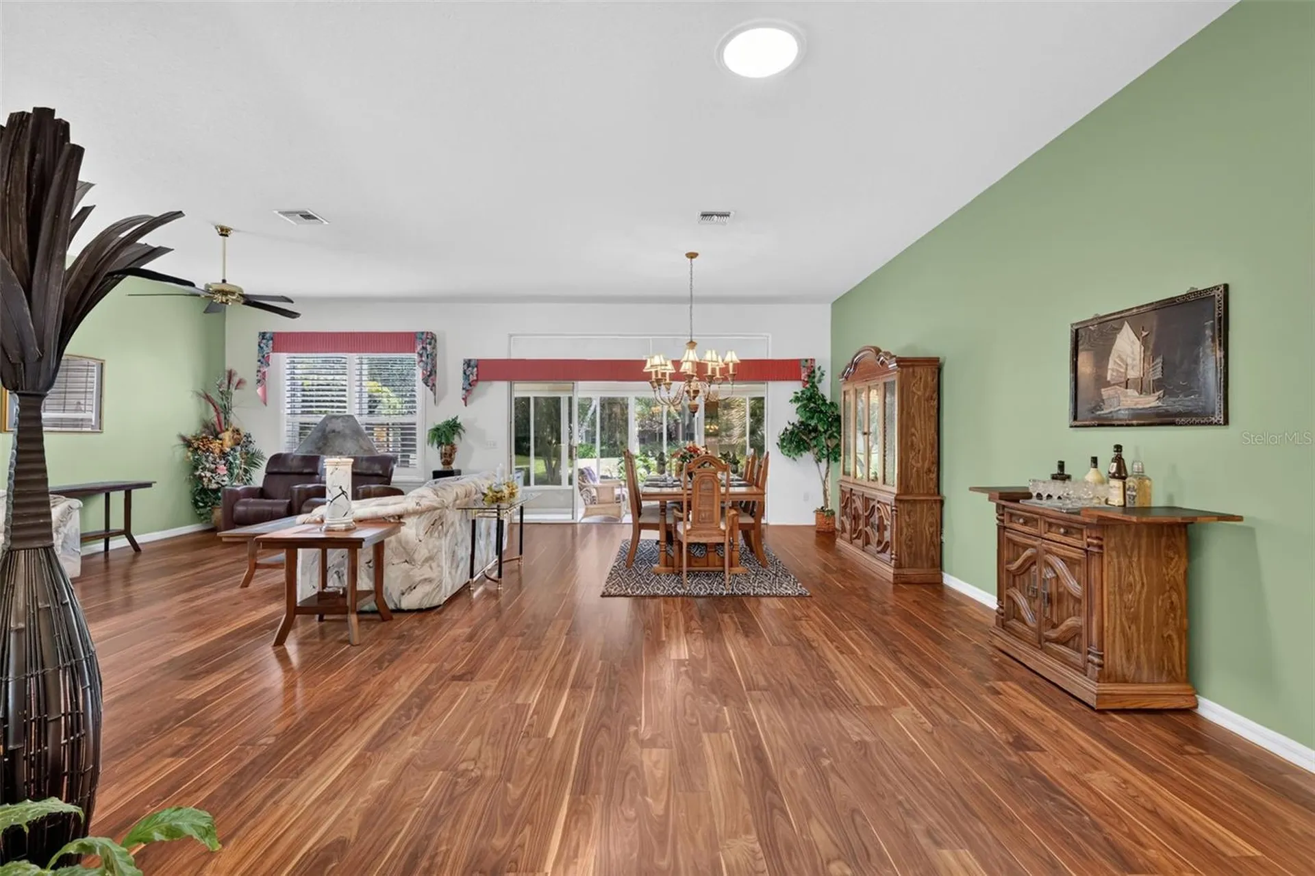 542 Loma Paseo Drive The Villages FL 32159