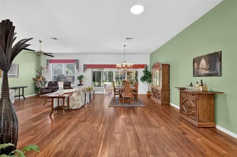 542 Loma Paseo Drive The Villages FL 32159