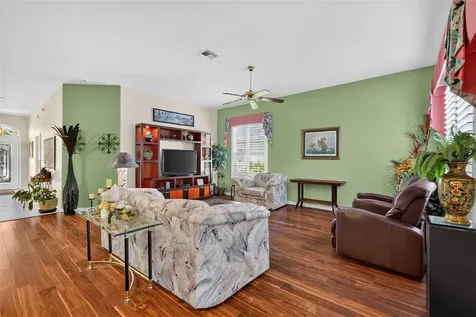 542 Loma Paseo Drive The Villages FL 32159