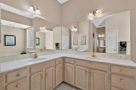 542 Loma Paseo Drive The Villages FL 32159