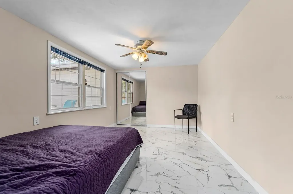 2415 2nd Avenue E Bradenton FL 34208