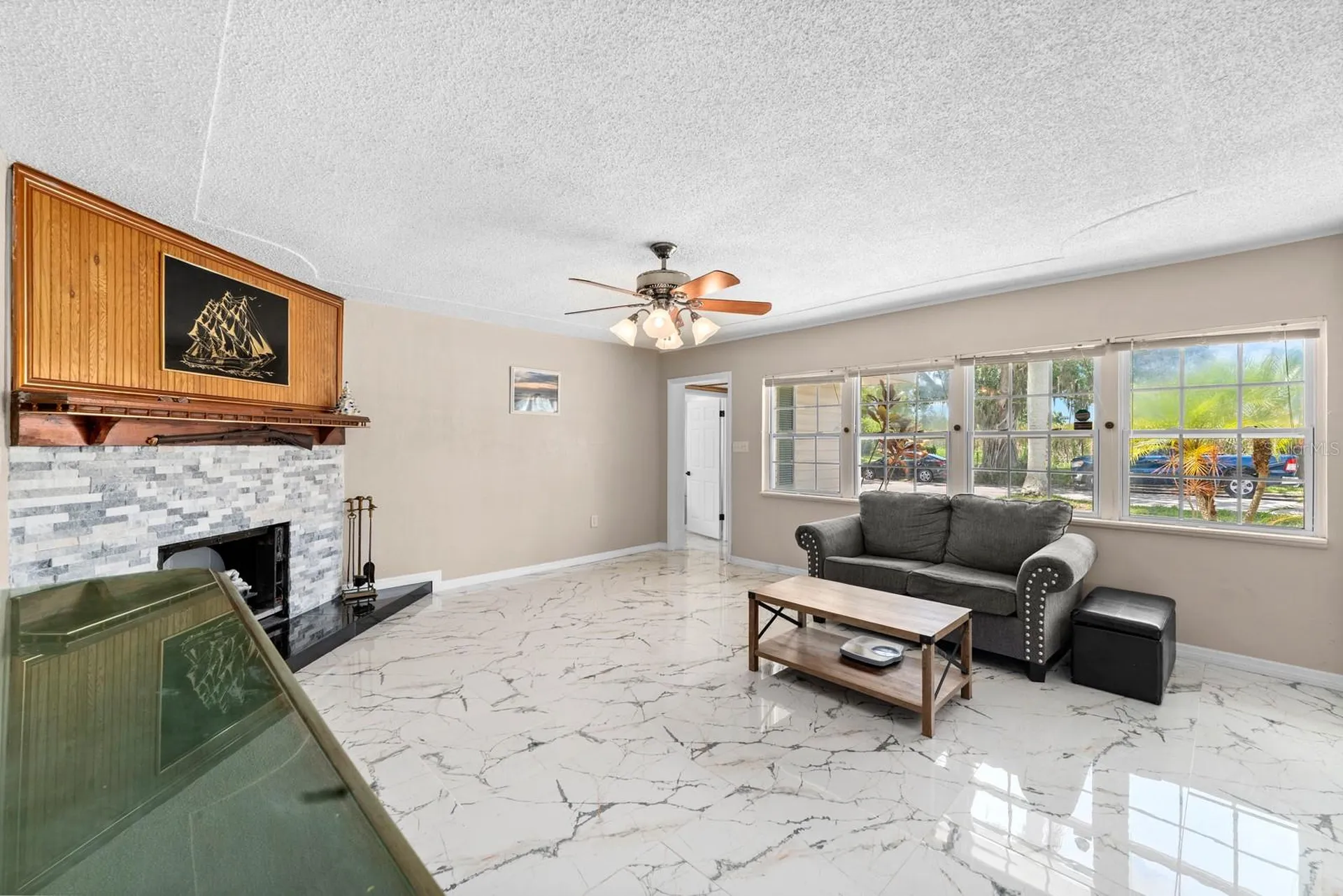 2415 2nd Avenue E Bradenton FL 34208
