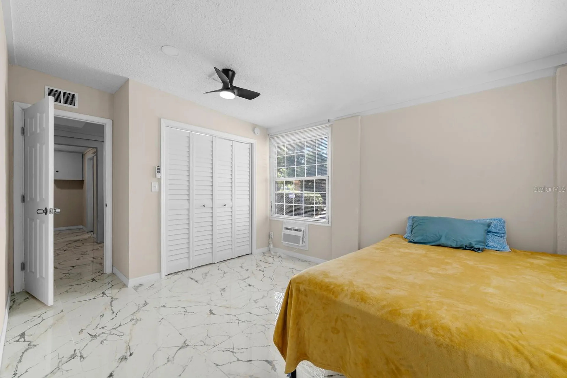 2415 2nd Avenue E Bradenton FL 34208