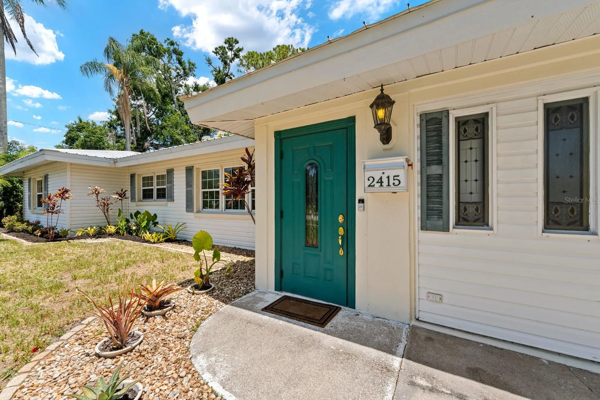 2415 2nd Avenue E Bradenton FL 34208
